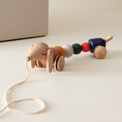 Jucărie de tras LIEWOOD cățel Barthes Jucărie de tras LIEWOOD cățel Barthes