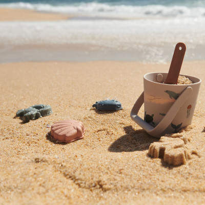 Set de plajă cu găletușă și forme LIEWOOD Gilma Sea Creature Sandy