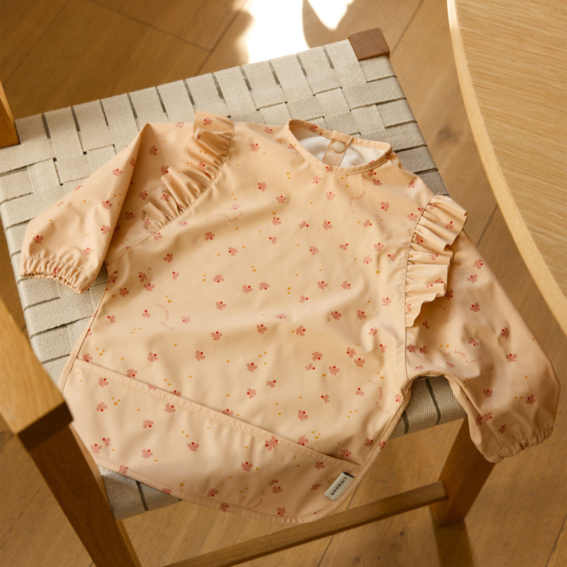Bavetă cu mâneci LIEWOOD Merle Ruffle Mini Butterfly / Apple blossom