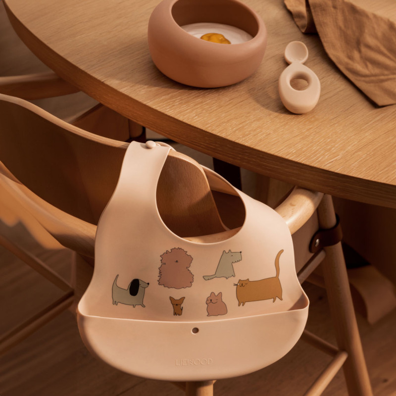 LIEWOOD bol din silicon cu linguriță Sparia Tuscany Rose / Apple Blossom