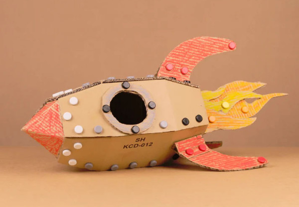 Makedo: Creăm și construim din carton