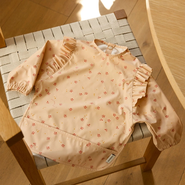 Bavetă cu mâneci LIEWOOD Merle Ruffle Mini Butterfly / Apple blossom