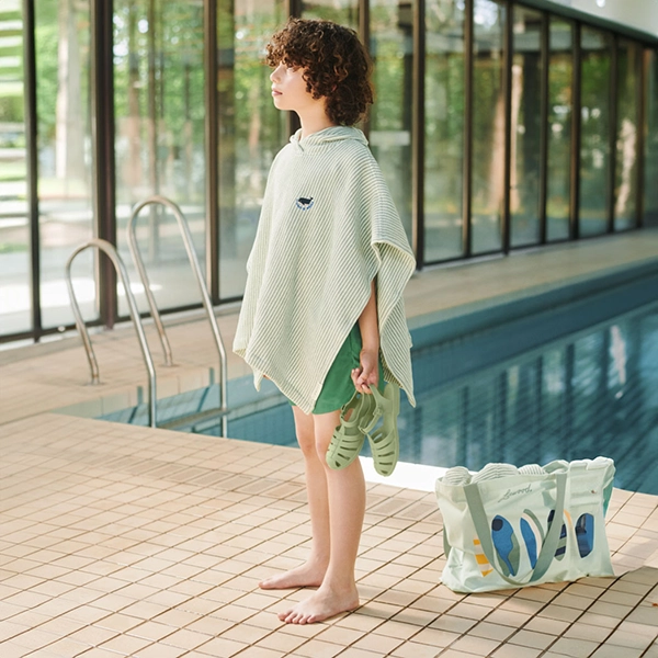 LIEWOOD poncho Paco Embroidery Peppermint / Creme de la creme