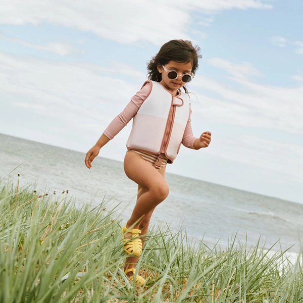 LIEWOOD vestă de înot cu mâneci Dove Tuscany rose multi mix LIEWOOD vestă de înot cu mâneci Dove Tuscany rose multi mix