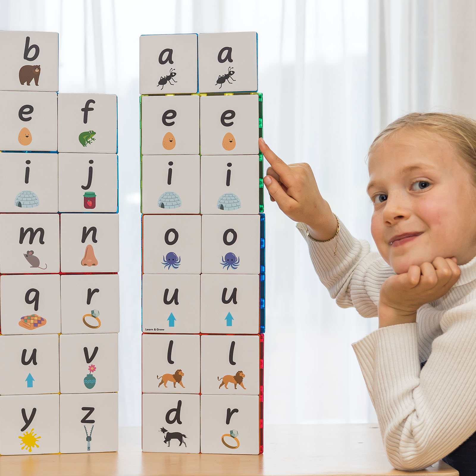 Cărți magnetice litere mici 40 buc